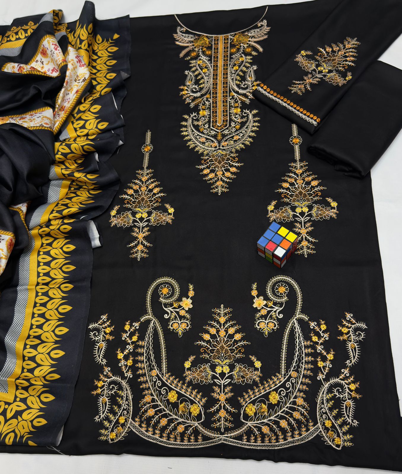 Maria. B 5063 Best Quality Pure 💯 Dhanak Stuff