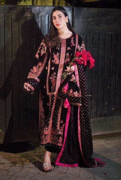 Aneela Velvet Collection | Heavy Sequence Embroidered Velvet Shirt & Chiffon Dupatta